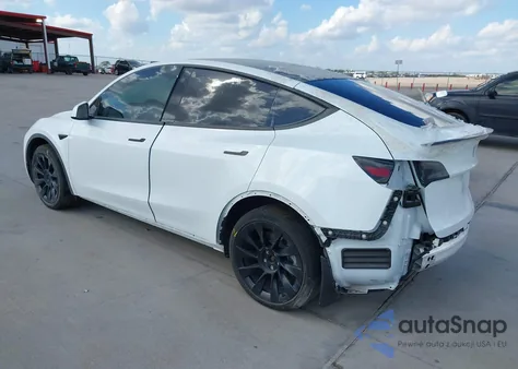 2022 Tesla Model Y Long Range Dual Motor All-Wheel Drive from USA, damaged, VIN 7SAYGAEE2NF514873